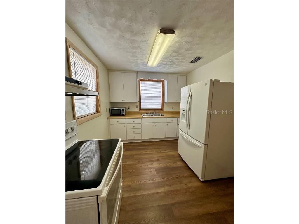 520 SW 5th Avenue Lake Butler FL 32054 OM698320 image2