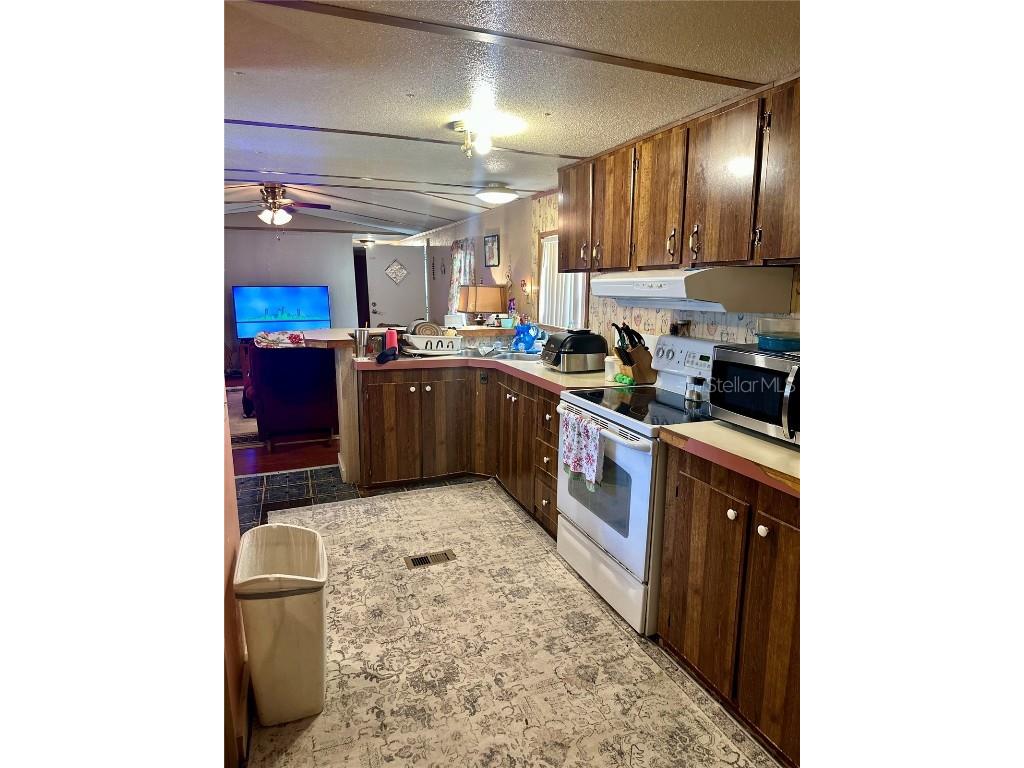 520 SW 5th Avenue Lake Butler FL 32054 OM698320 image35