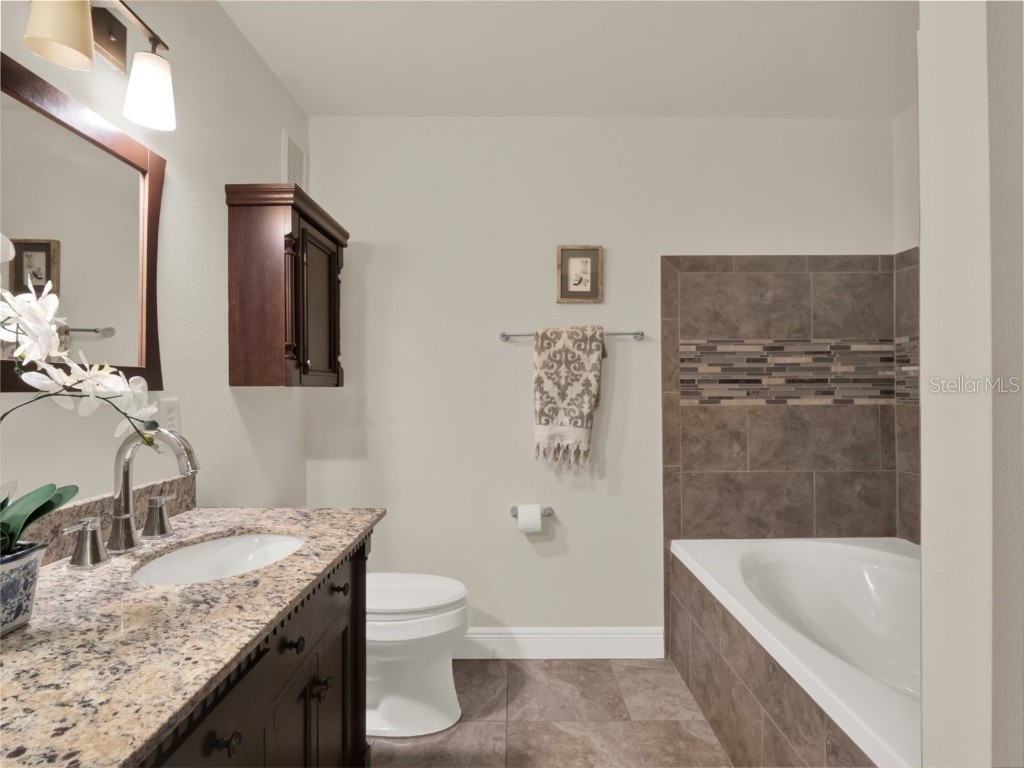 520 Via Verona Lane #103 Altamonte Springs FL 32714 O6285133 image16