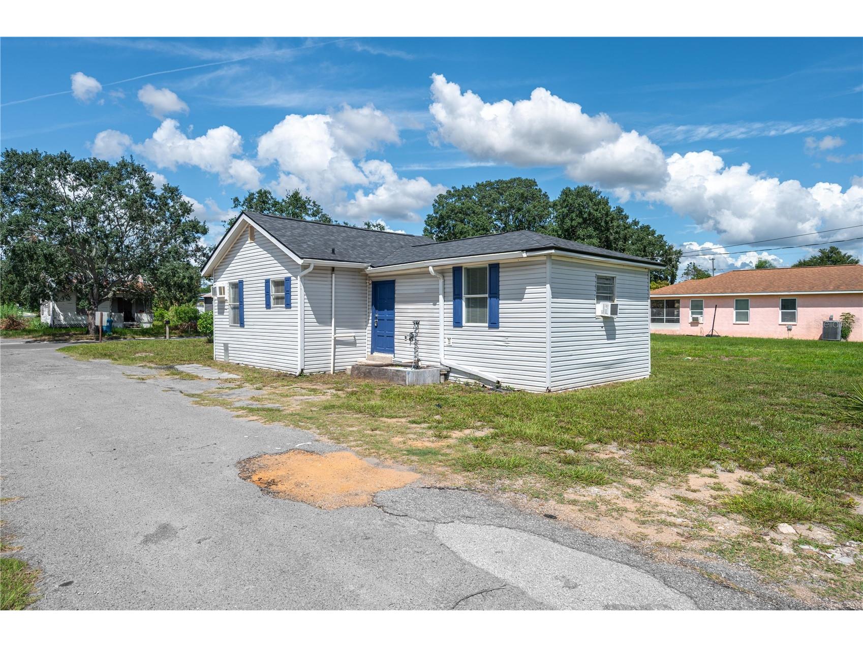 520 W Jackson Avenue Lake Wales FL 33853 P4939049 image2