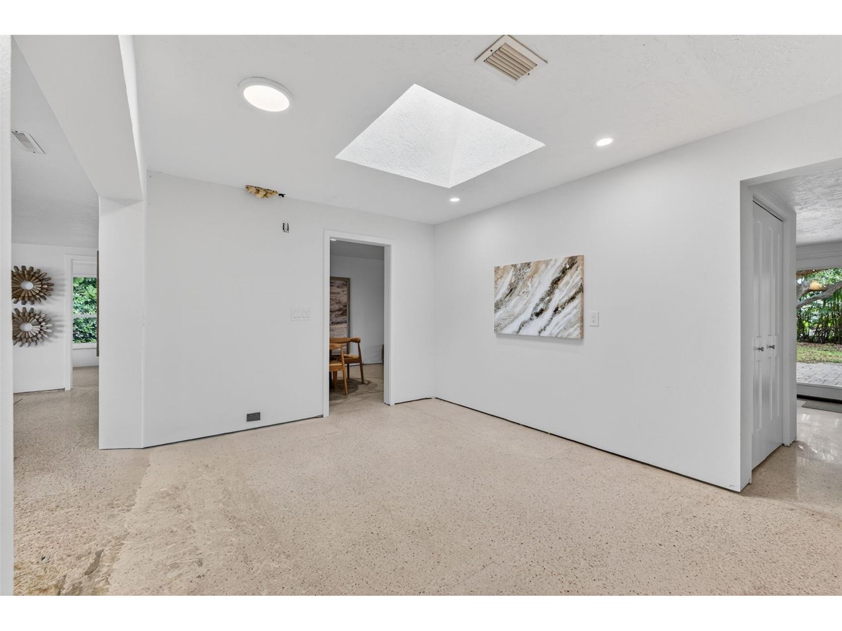 5200 14th Street NE Saint Petersburg FL 33703 TB8498329 image17