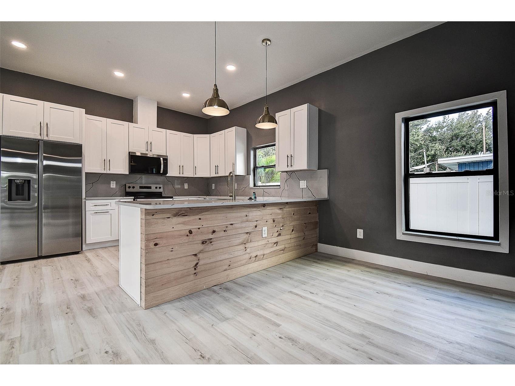 5200 7th Avenue N Saint Petersburg FL 33710 TB8443080 image12