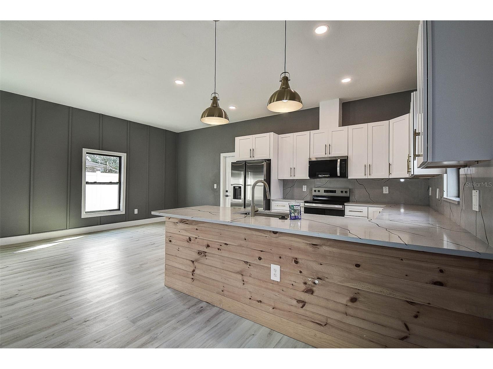 5200 7th Avenue N Saint Petersburg FL 33710 TB8443080 image13