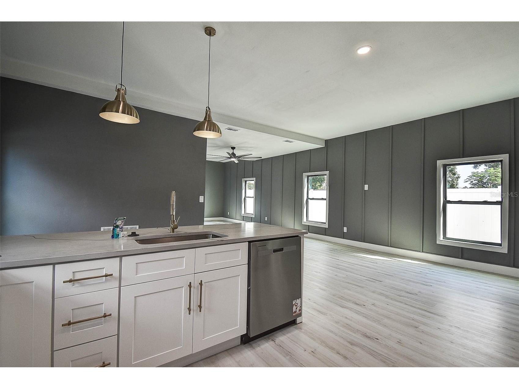 5200 7th Avenue N Saint Petersburg FL 33710 TB8443080 image16