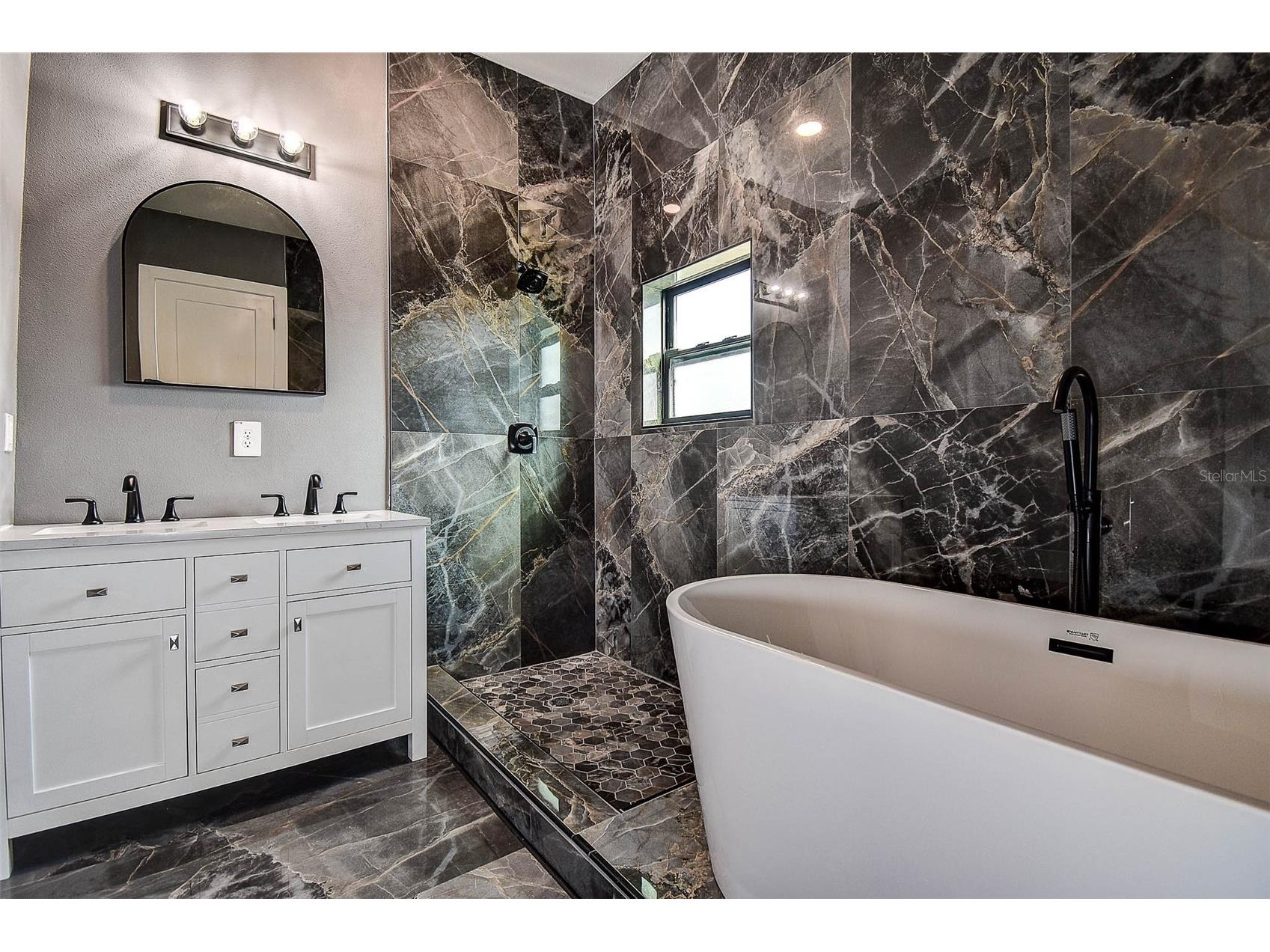 5200 7th Avenue N Saint Petersburg FL 33710 TB8443080 image25