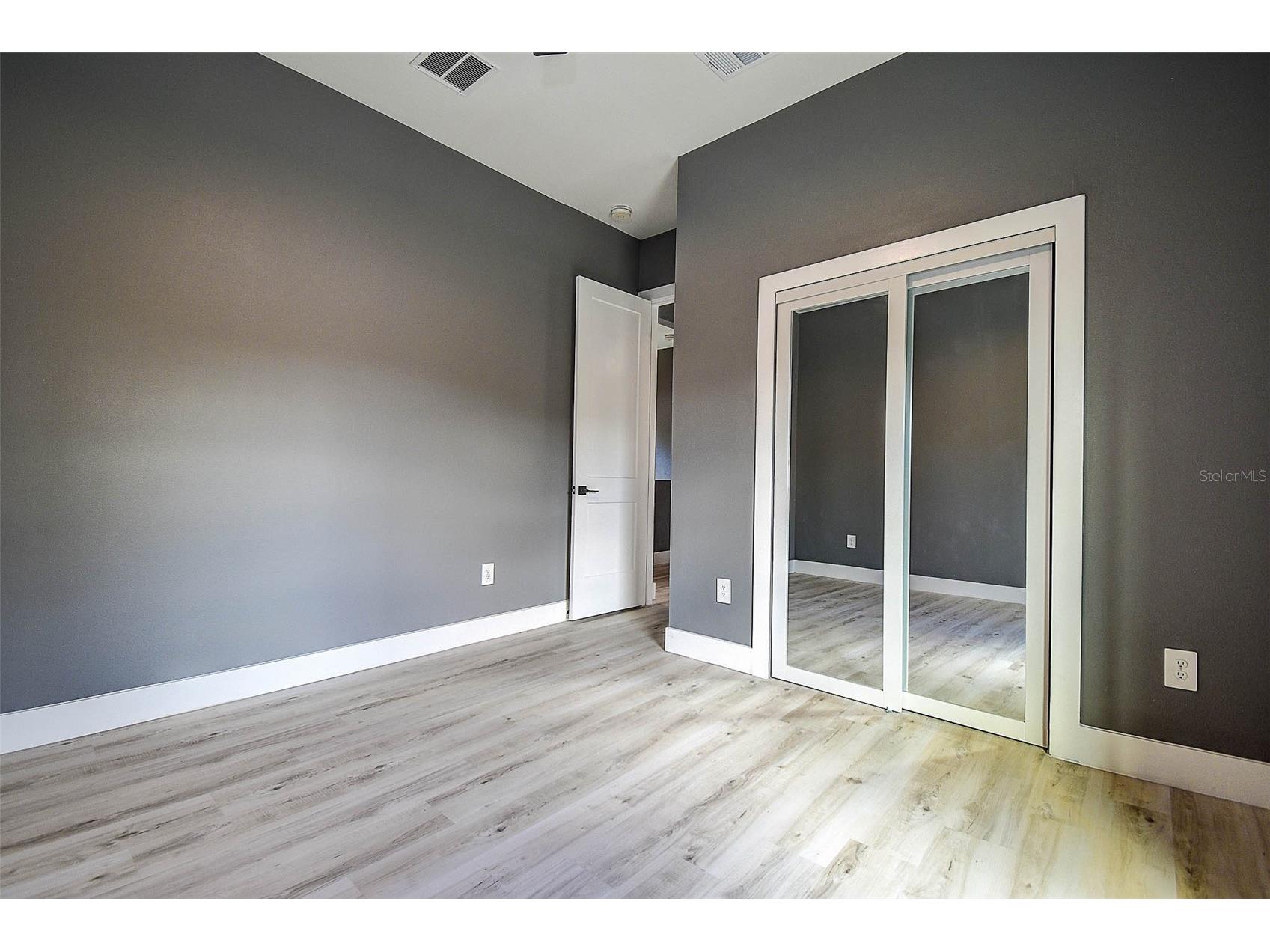 5200 7th Avenue N Saint Petersburg FL 33710 TB8443080 image30