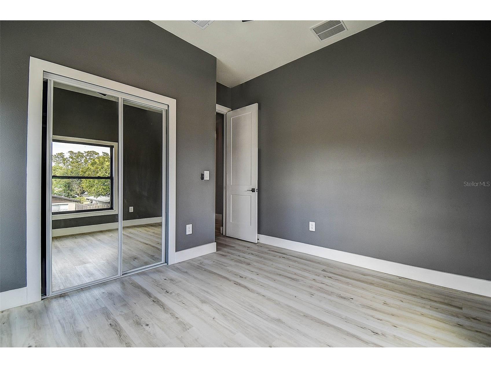 5200 7th Avenue N Saint Petersburg FL 33710 TB8443080 image33