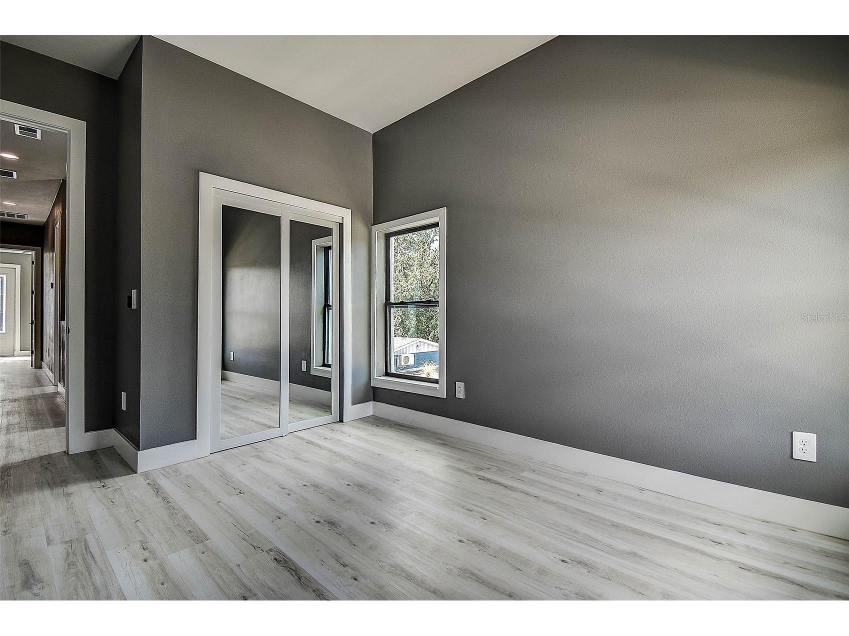 5200 7th Avenue N Saint Petersburg FL 33710 TB8443080 image35