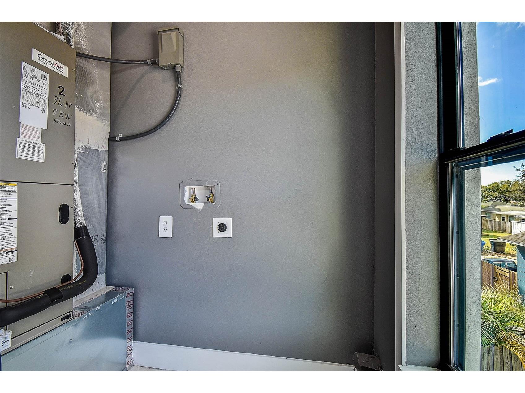 5200 7th Avenue N Saint Petersburg FL 33710 TB8443080 image36