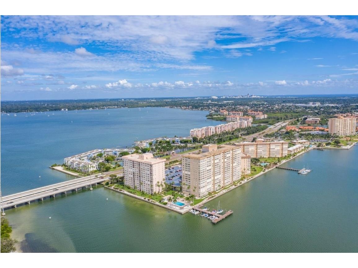 5200 Brittany Dr. S #706 Saint Petersburg FL 33715 TB8360588 image1