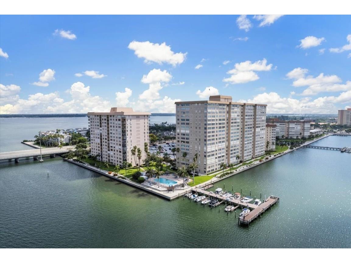 5200 Brittany Drive S #1001 Saint Petersburg FL 33715 - BOCA CIEGA BAY U8170620 image1