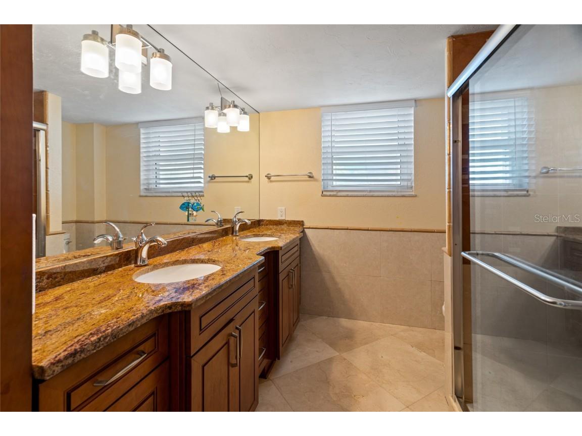 5200 Brittany Drive S #1202 Saint Petersburg FL 33715 TB8313152 image17