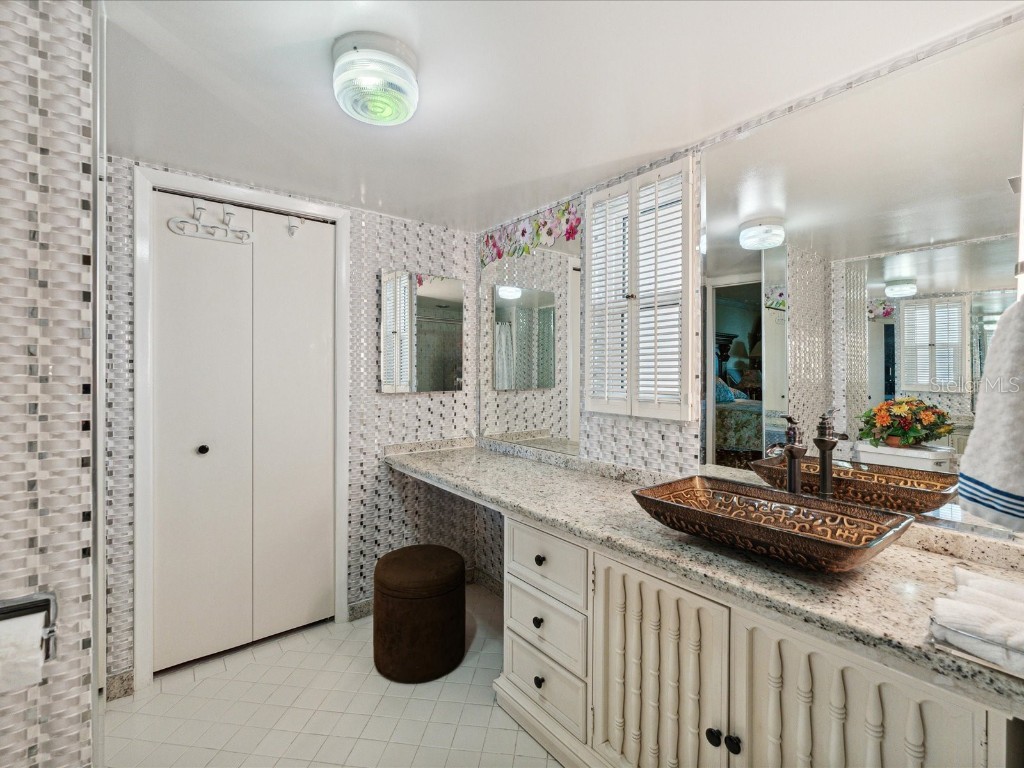 5200 Brittany Drive S #1204 Saint Petersburg FL 33715 TB8337764 image11