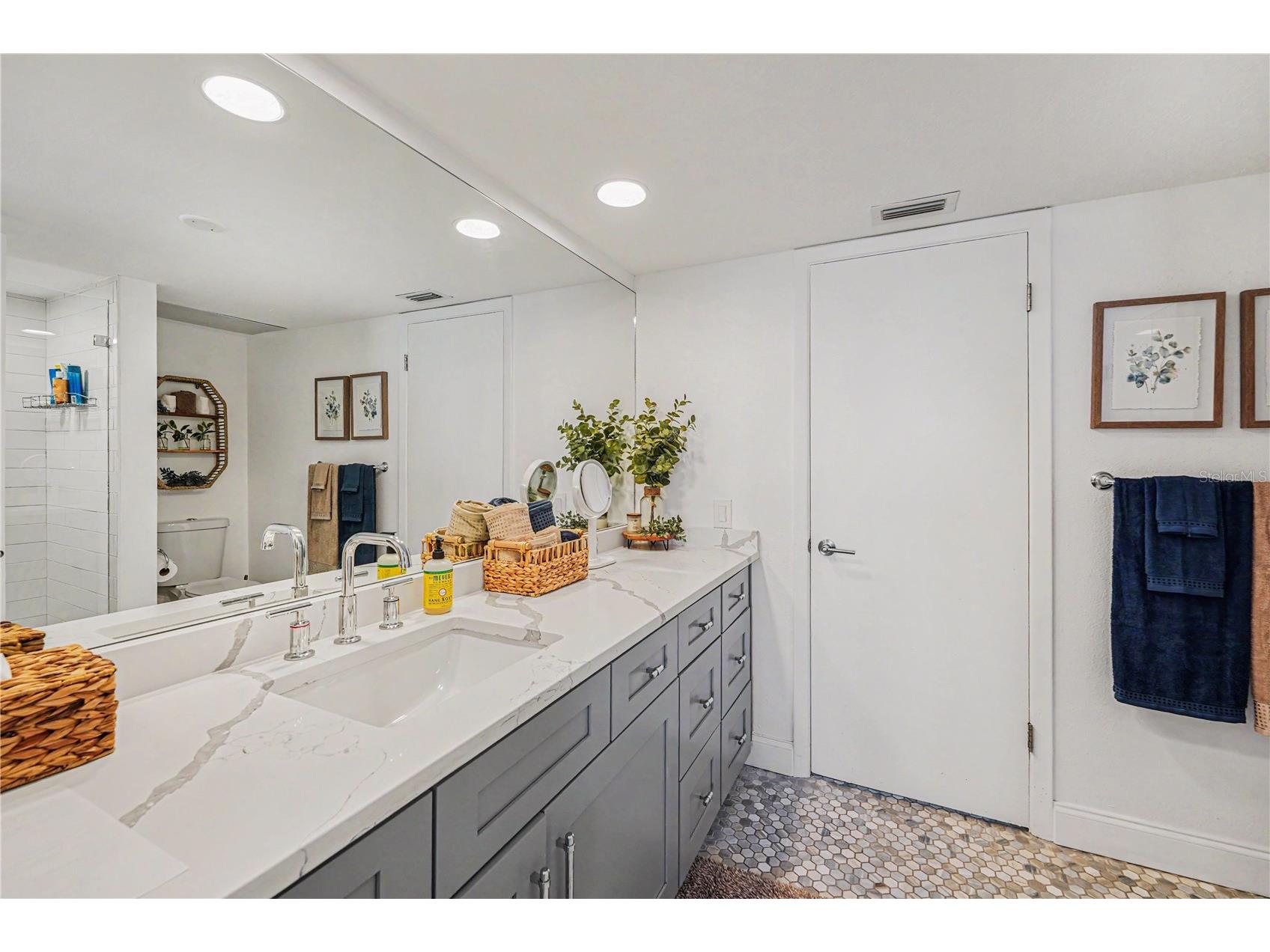 5200 Brittany Drive S #1301 Saint Petersburg FL 33715 - BOCA CIEGA BAY TB8517221 image10