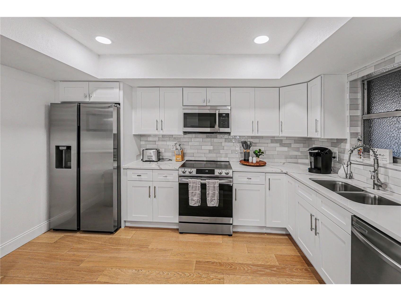 5200 Brittany Drive S #1301 Saint Petersburg FL 33715 - BOCA CIEGA BAY TB8517221 image7