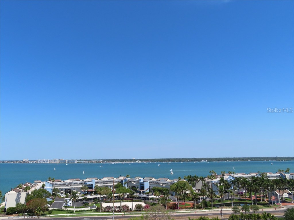 5200 Brittany Drive S #1308 Saint Petersburg FL 33715 U8198606 image1