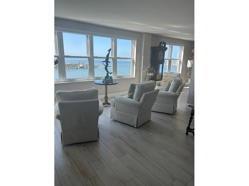 5200 Brittany Drive S #1502 Saint Petersburg FL 33715 TB8373185 image3