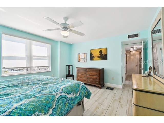 5200 Brittany Drive S #1502 Saint Petersburg FL 33715 TB8373185 image6