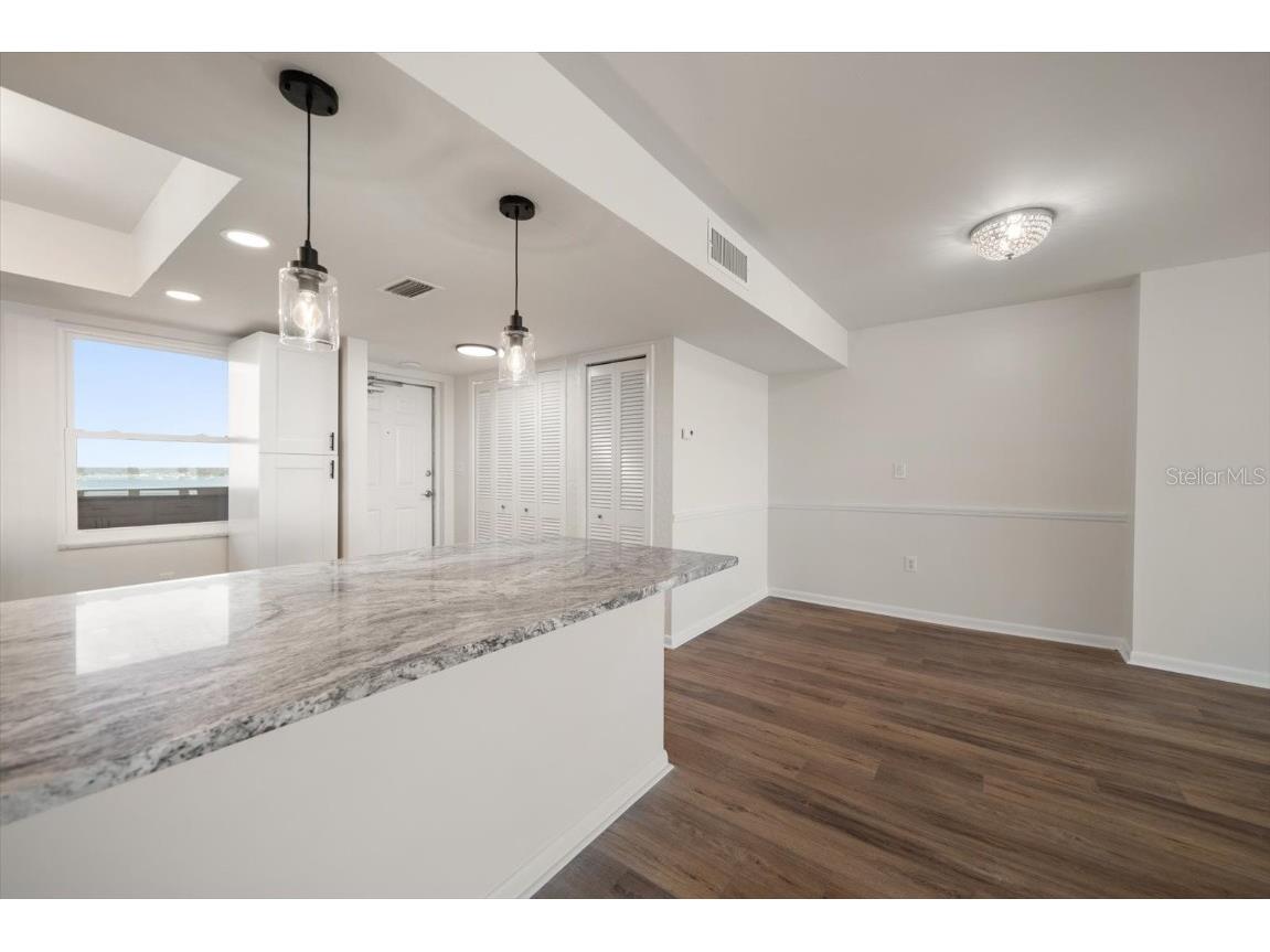 5200 Brittany Drive S #1503 Saint Petersburg FL 33715 TB8454323 image17