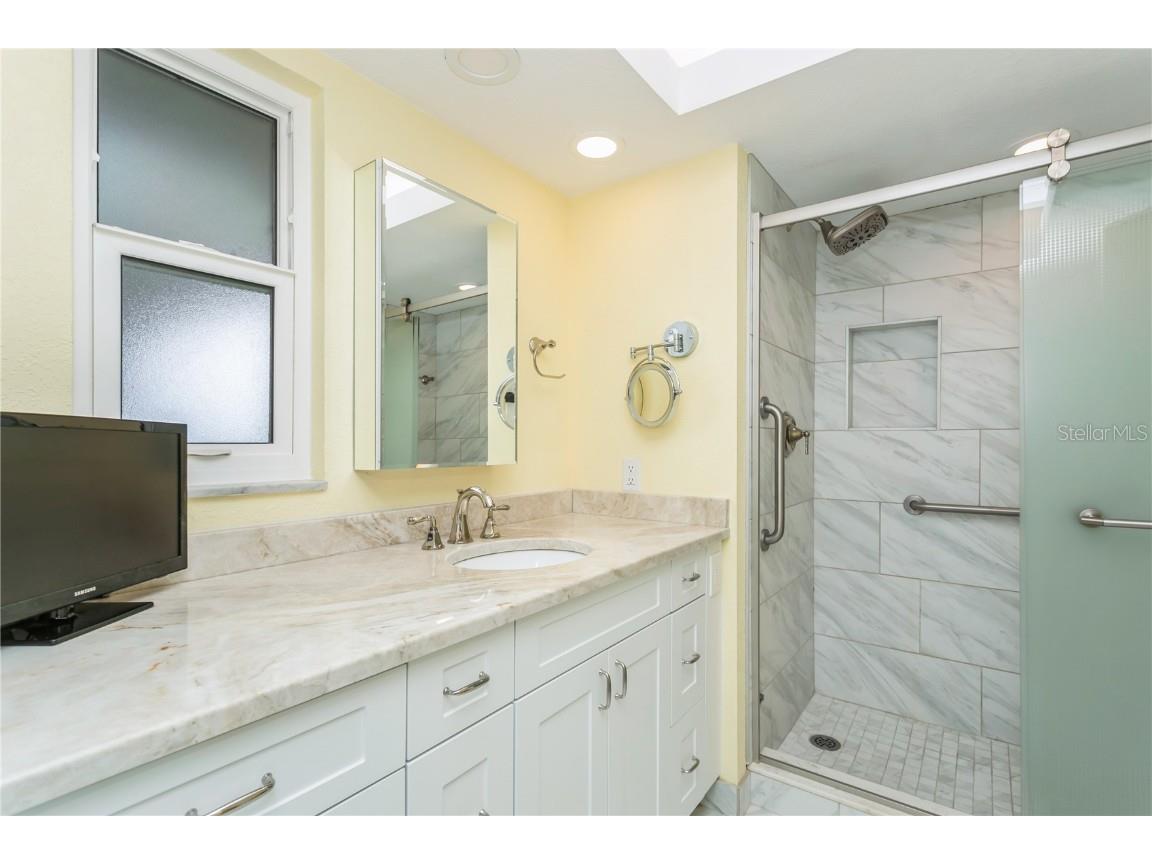 5200 Brittany Drive S #1708 Saint Petersburg FL 33715 TB8320700 image18