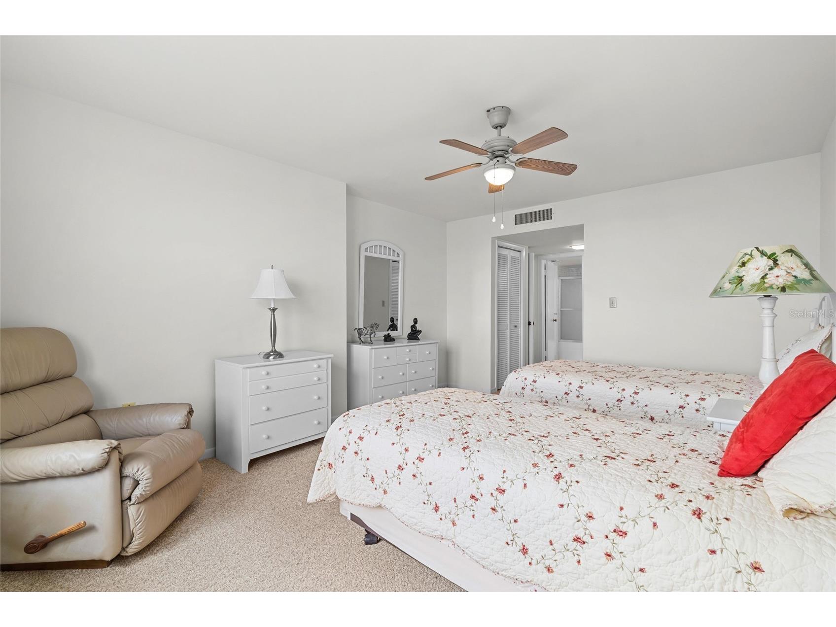 5200 Brittany Drive S #1809 Saint Petersburg FL 33715 TB8476303 image35