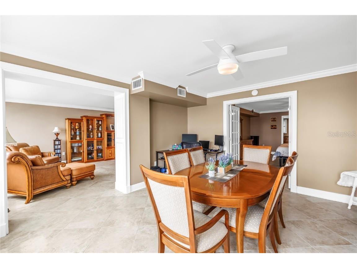 5200 Brittany Drive S #203 Saint Petersburg FL 33715 TB8426883 image28