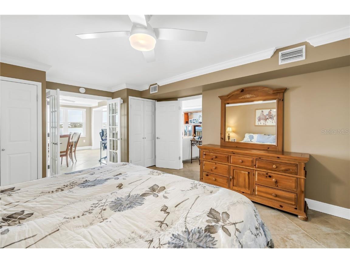 5200 Brittany Drive S #203 Saint Petersburg FL 33715 TB8426883 image32