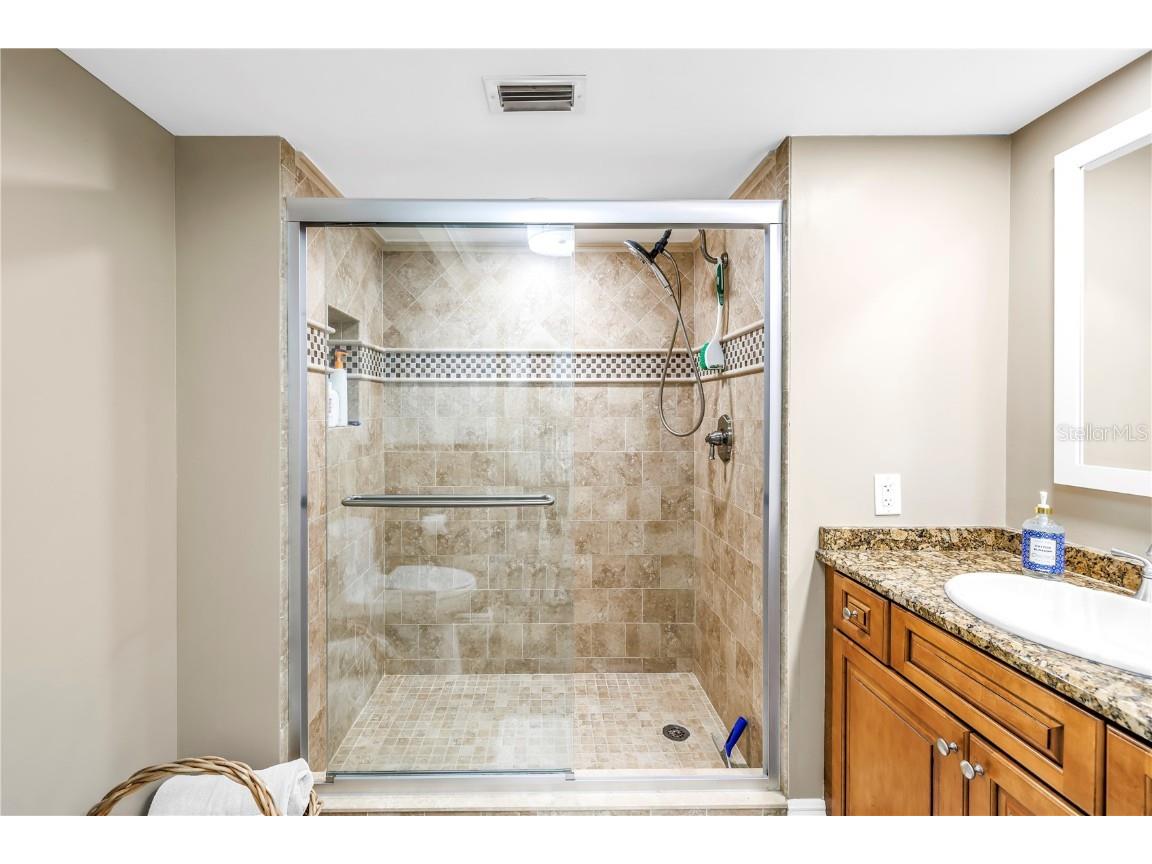 5200 Brittany Drive S #203 Saint Petersburg FL 33715 TB8426883 image35