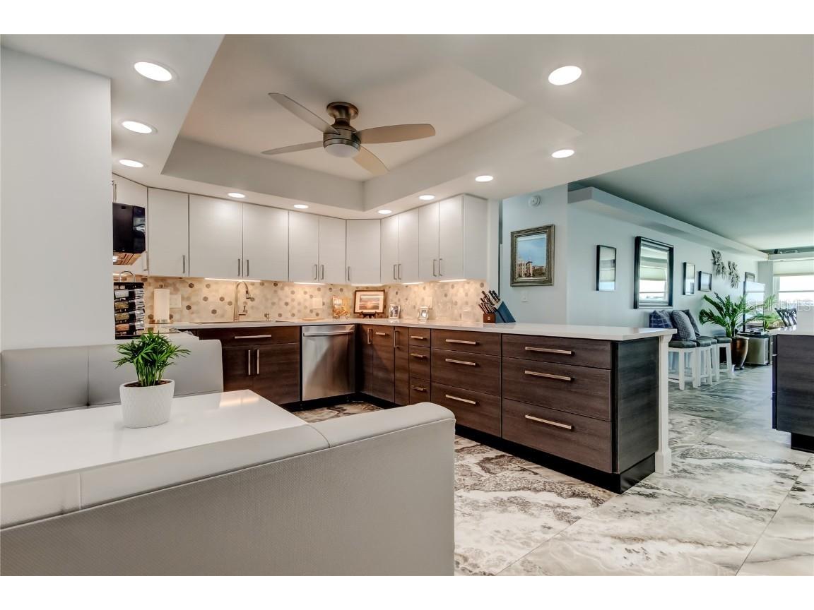 5200 Brittany Drive S #204 Saint Petersburg FL 33715 - TAMPA BAY TB8443865 image12