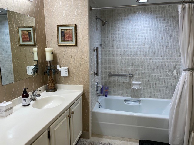 5200 Brittany Drive S #204 Saint Petersburg FL 33715 - TAMPA BAY TB8443865 image43