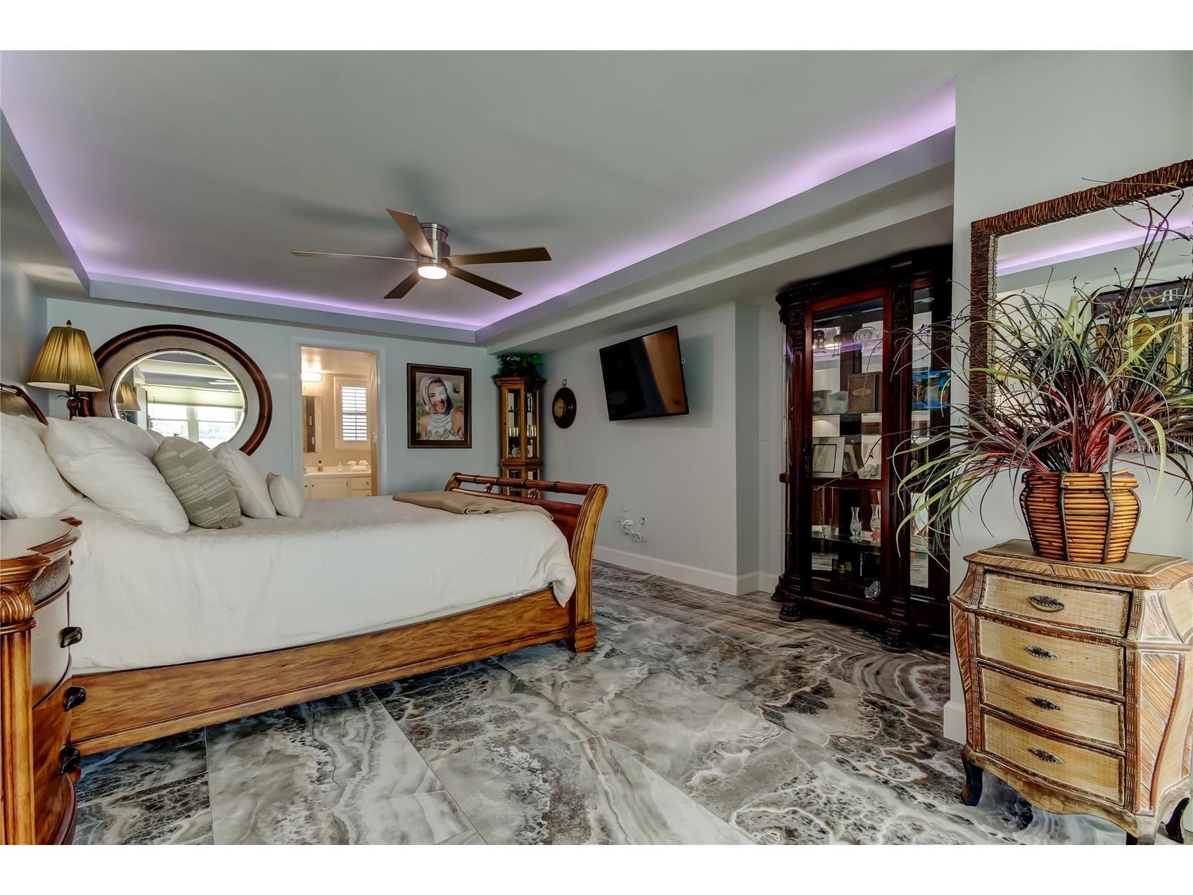 5200 Brittany Drive S #204 Saint Petersburg FL 33715 - TAMPA BAY TB8525282 image29