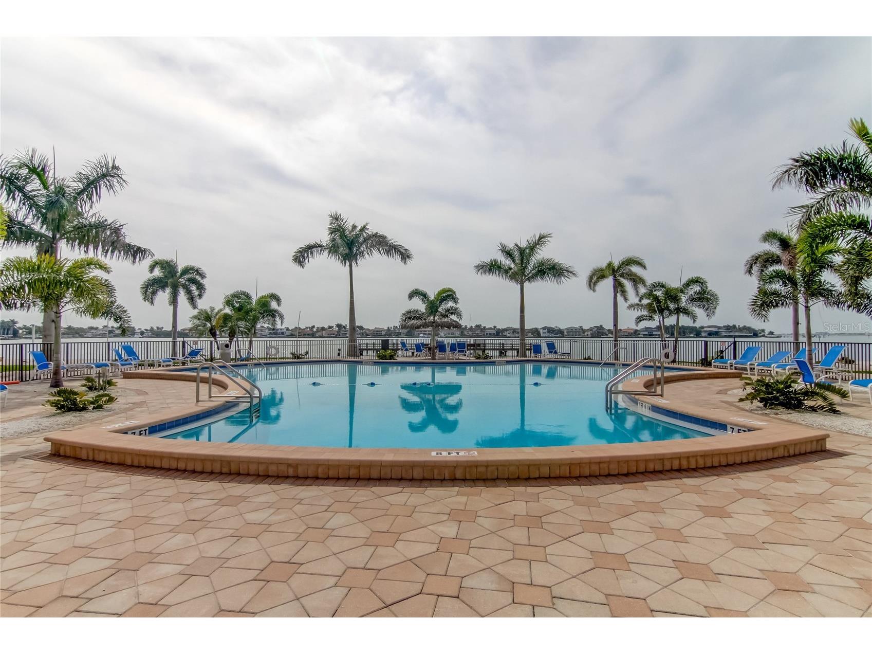 5200 Brittany Drive S #204 Saint Petersburg FL 33715 - TAMPA BAY TB8525282 image51