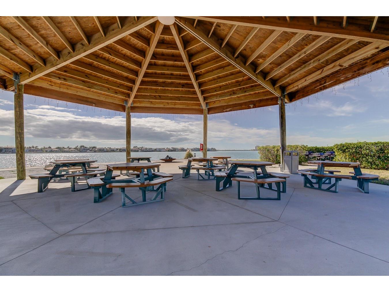 5200 Brittany Drive S #204 Saint Petersburg FL 33715 - TAMPA BAY TB8525282 image54