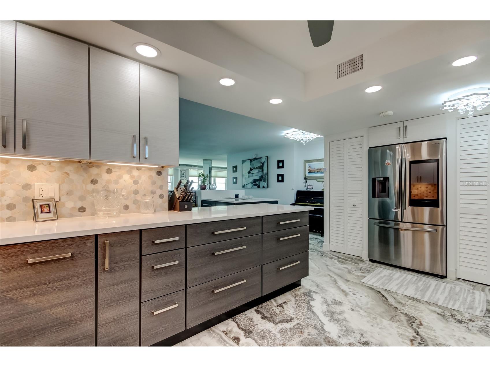 5200 Brittany Drive S #204 Saint Petersburg FL 33715 - TAMPA BAY TB8525282 image9