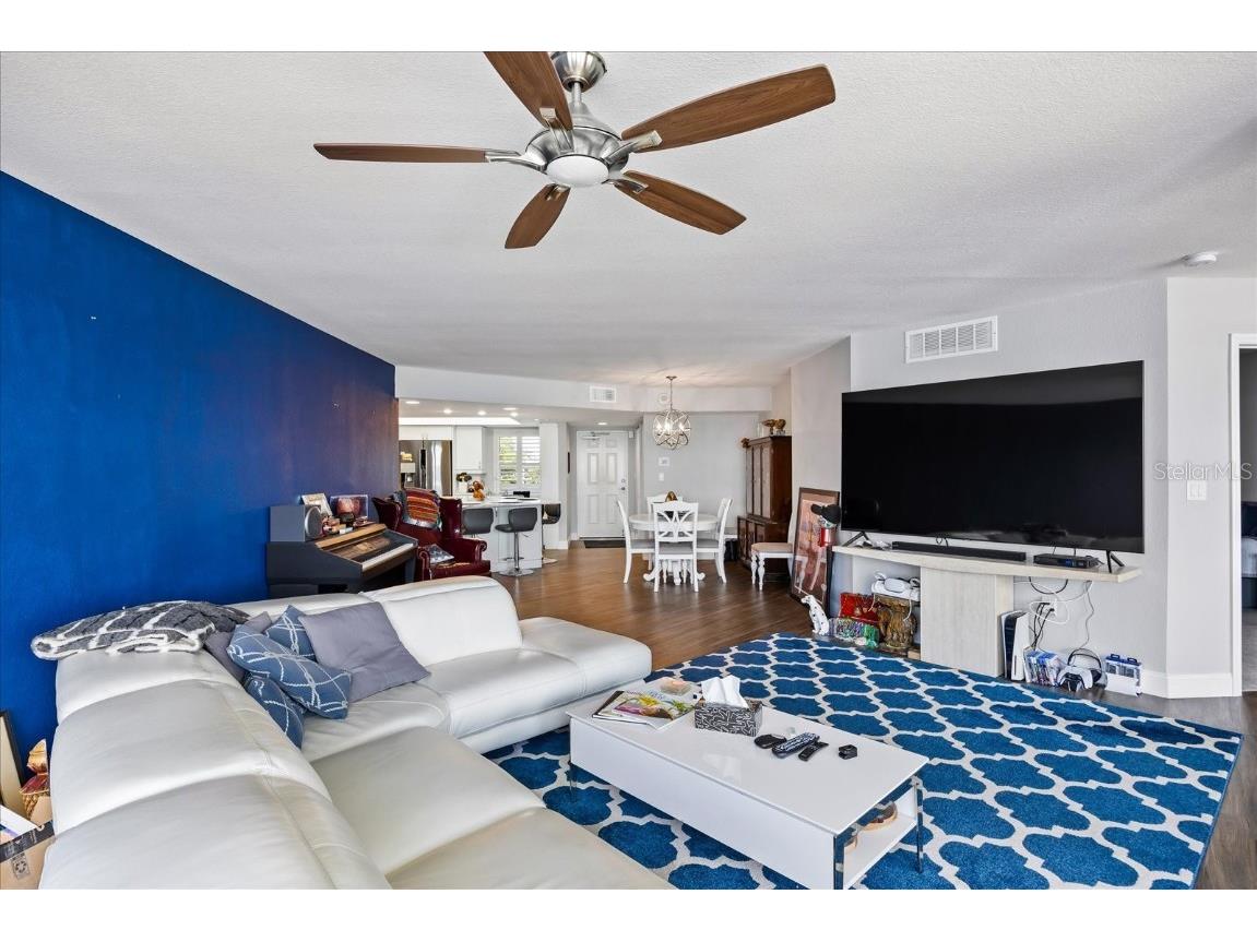 5200 Brittany Drive S #303 Saint Petersburg FL 33715 TB8438735 image7