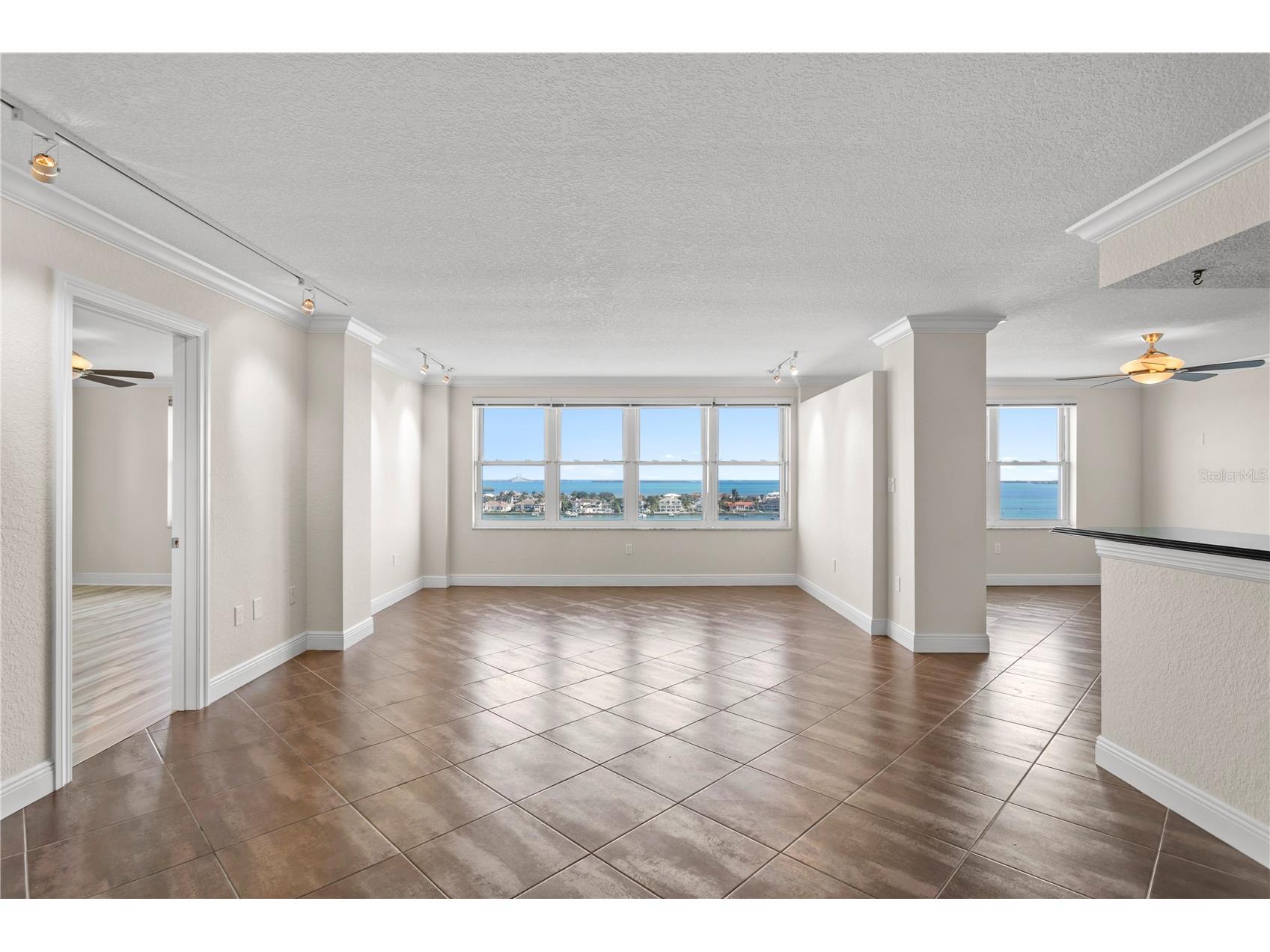 5200 Brittany Drive S #4-1102 Saint Petersburg FL 33715 - BOCA CIEGA BAY TB8485456 image3