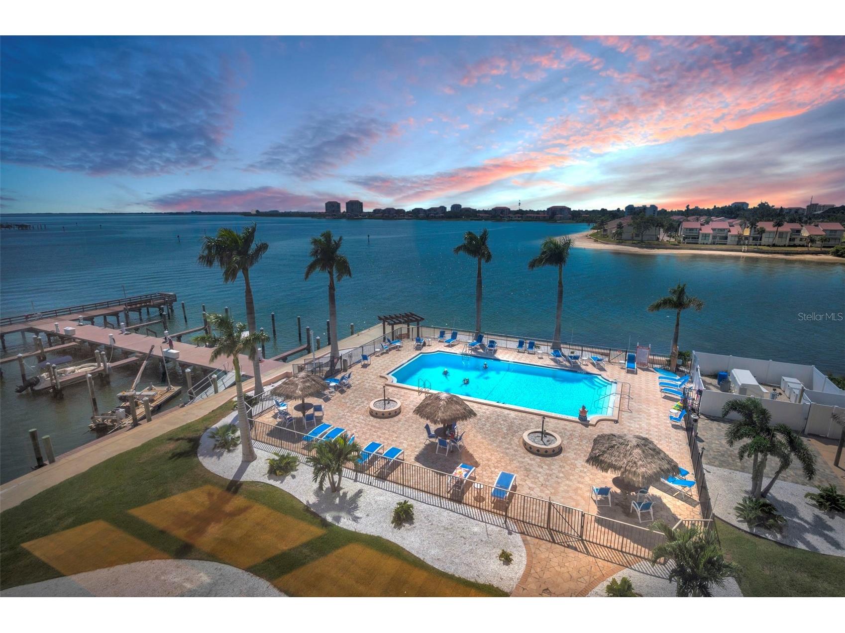 5200 Brittany Drive S #510 Saint Petersburg FL 33715 TB8429472 image1