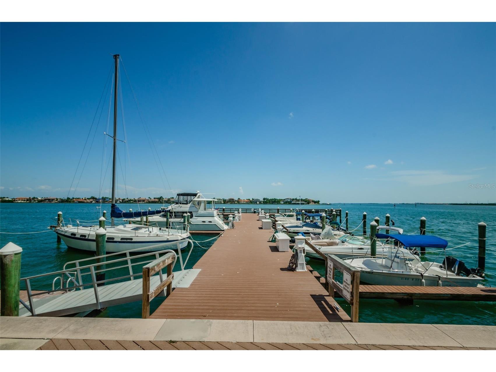 5200 Brittany Drive S #510 Saint Petersburg FL 33715 TB8429472 image43