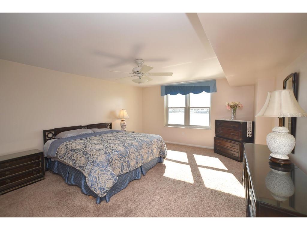 5200 Brittany Drive S #606 Saint Petersburg FL 33715 - BOCA CIEGA BAY / GULF TB8450314 image10