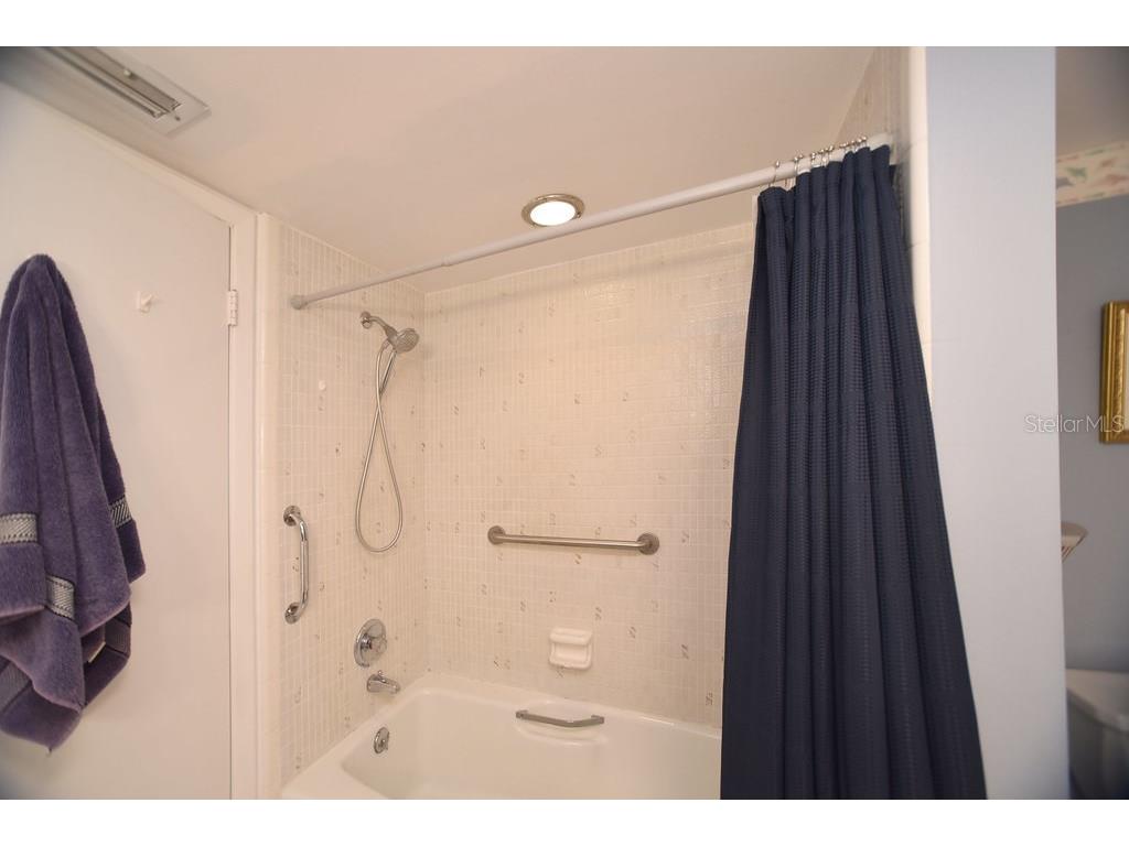 5200 Brittany Drive S #606 Saint Petersburg FL 33715 - BOCA CIEGA BAY / GULF TB8450314 image16