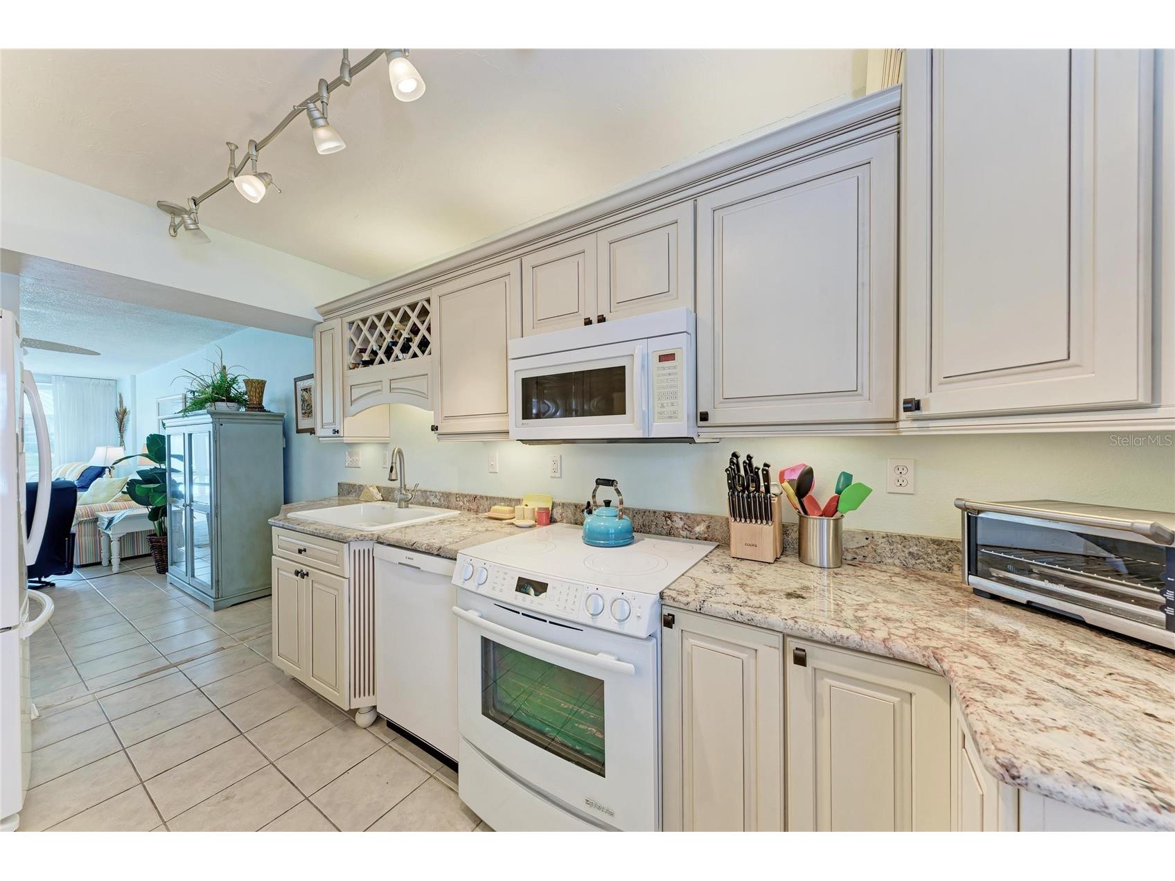 5200 Gulf Drive #107 Holmes Beach FL 34217 A4680141 image31