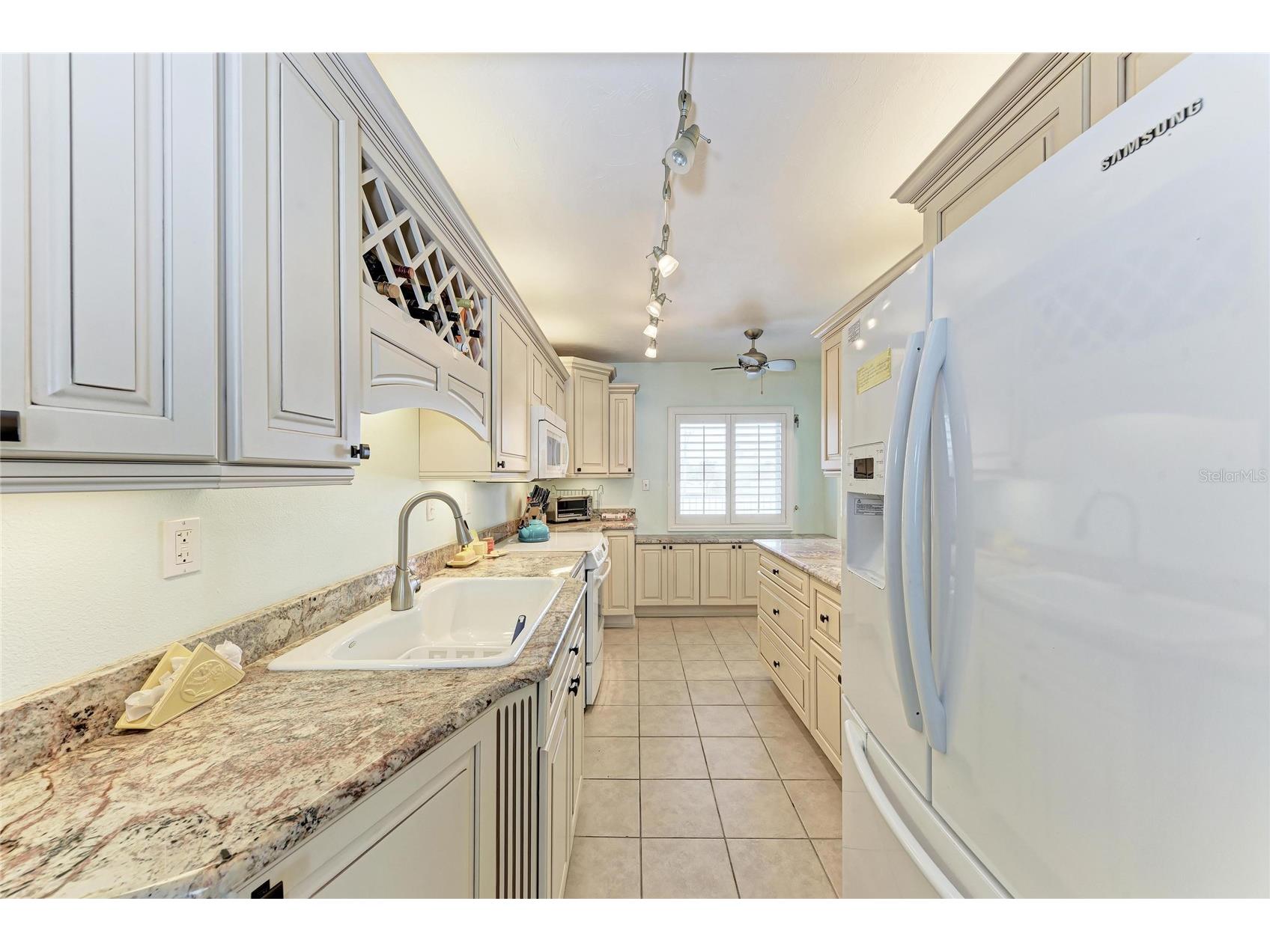 5200 Gulf Drive #107 Holmes Beach FL 34217 A4680141 image32