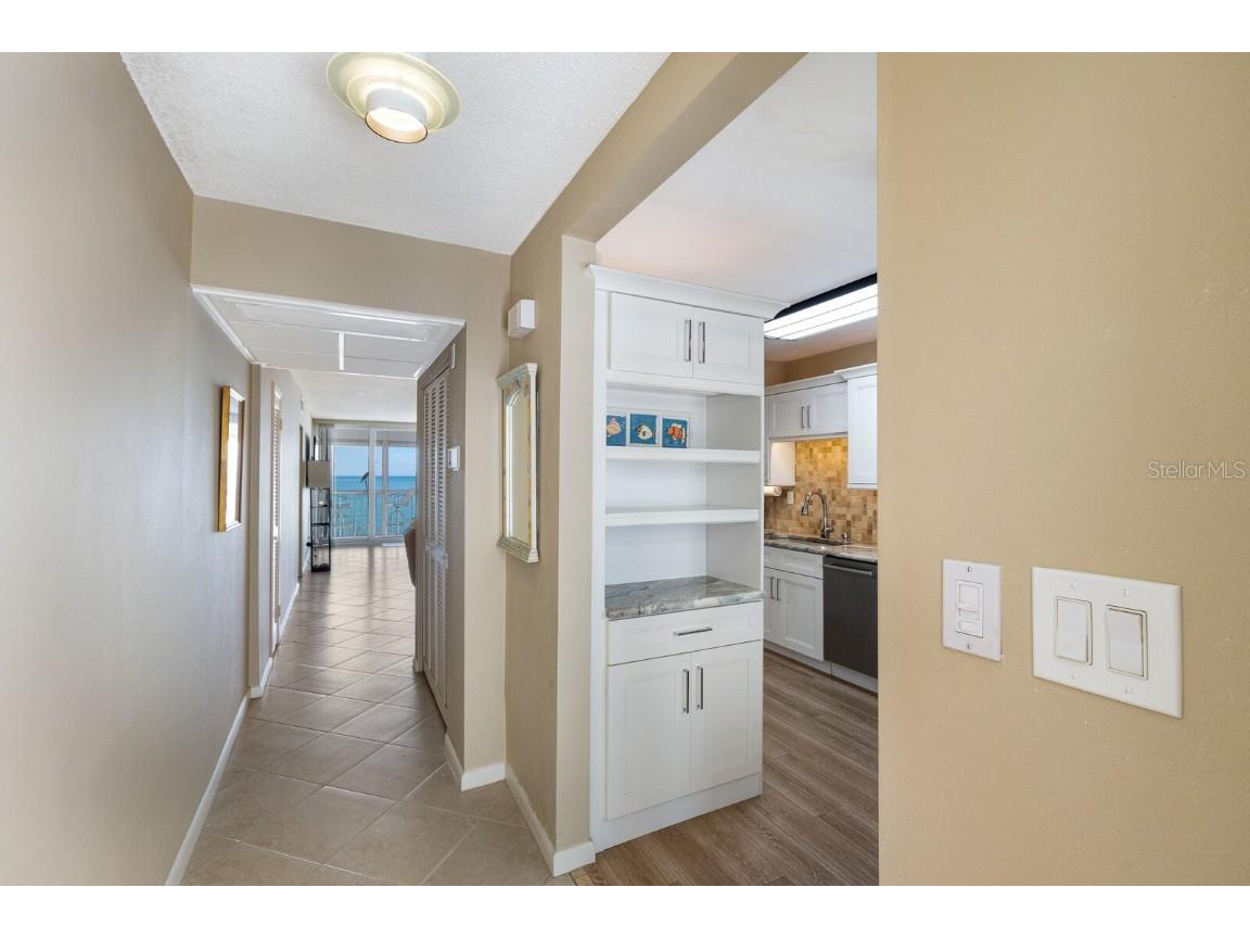 5200 Gulf Drive #302 Holmes Beach FL 34217 - GULF OF MEXICO A4657607 image12