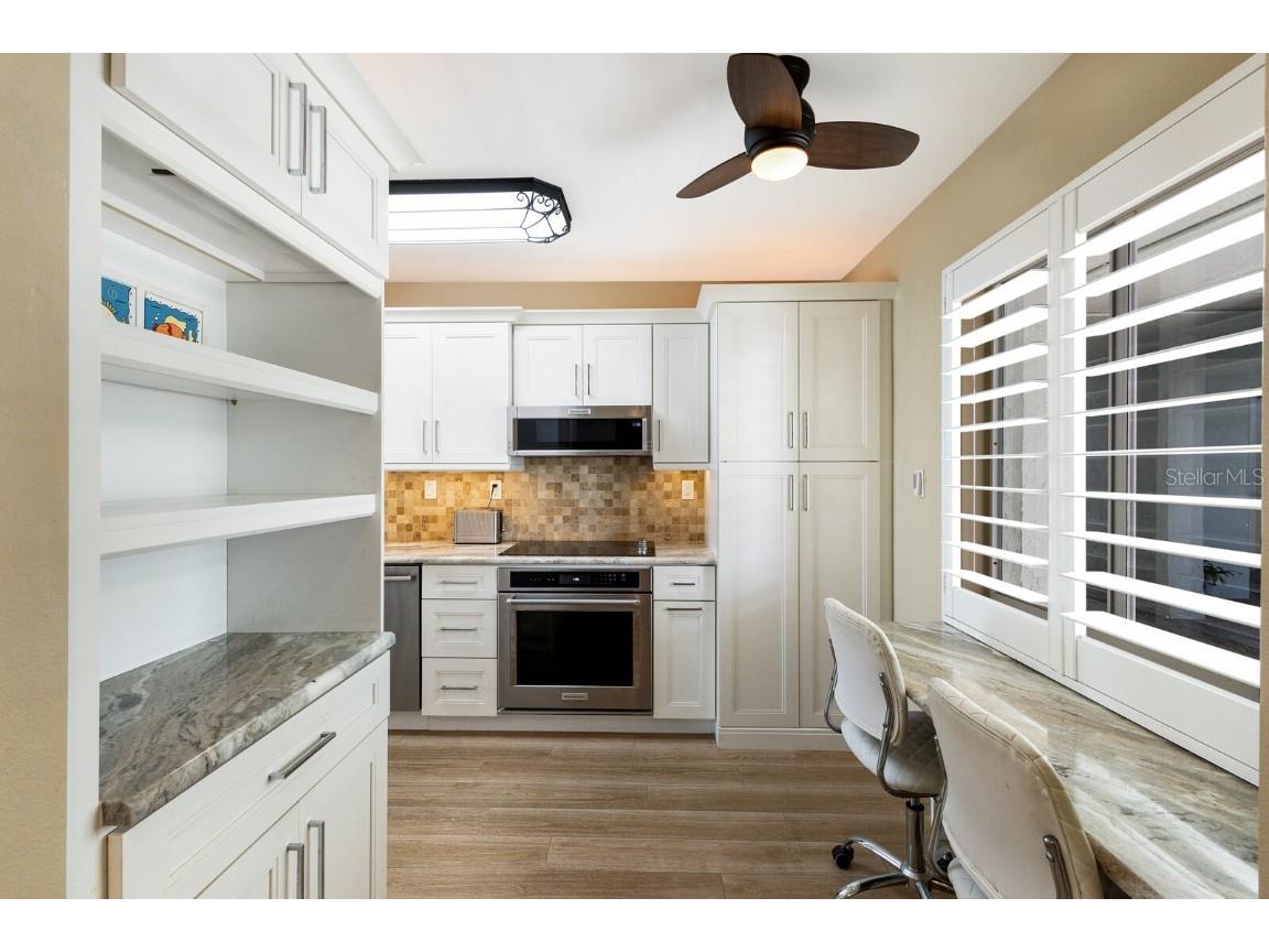 5200 Gulf Drive #302 Holmes Beach FL 34217 - GULF OF MEXICO A4657607 image14