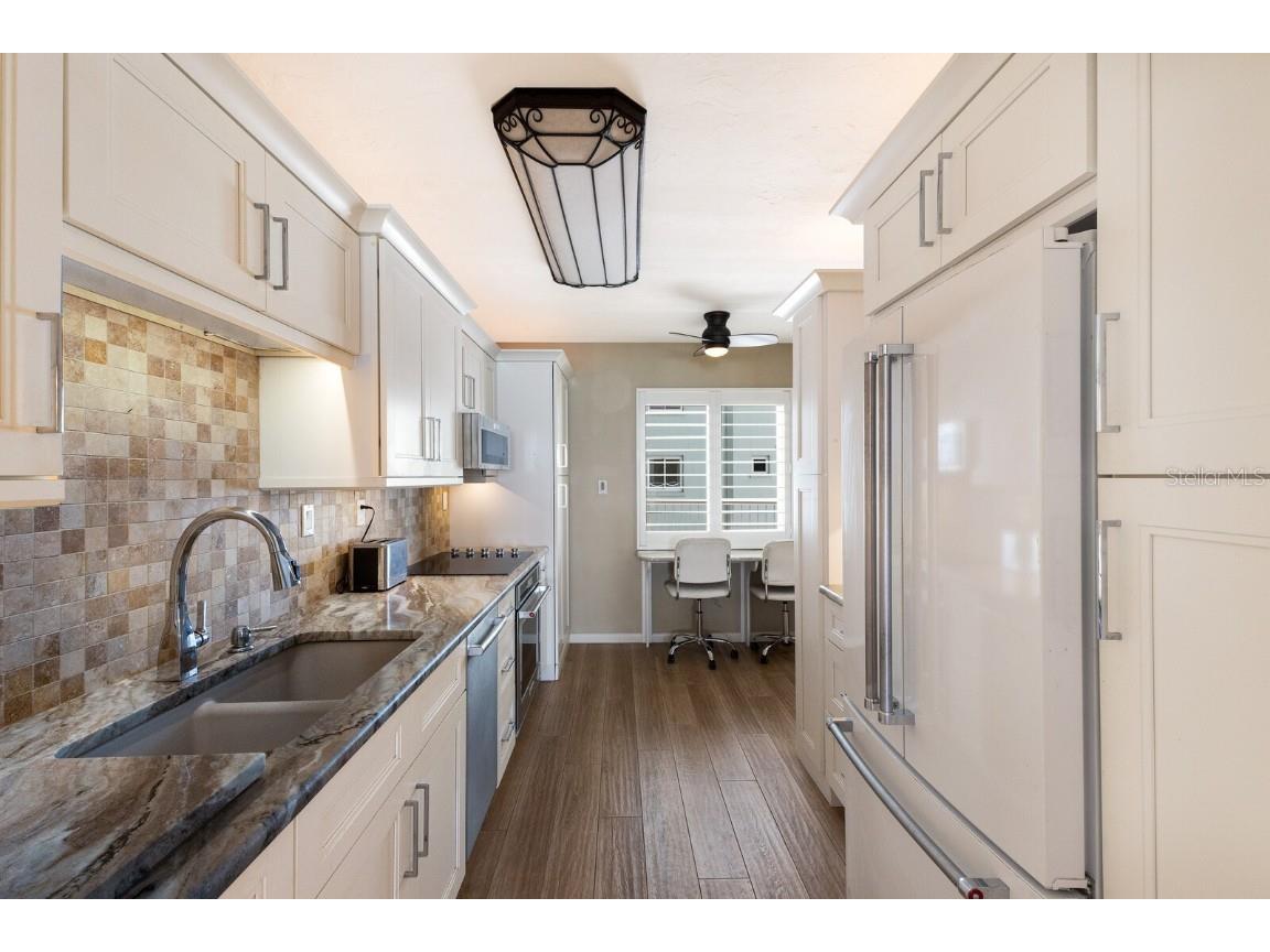 5200 Gulf Drive #302 Holmes Beach FL 34217 - GULF OF MEXICO A4657607 image18