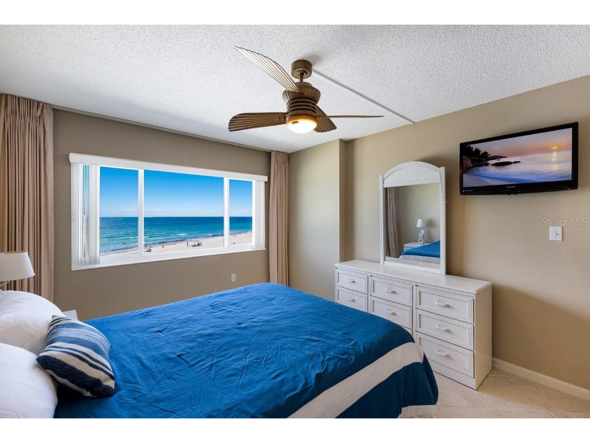 5200 Gulf Drive #302 Holmes Beach FL 34217 - GULF OF MEXICO A4657607 image29
