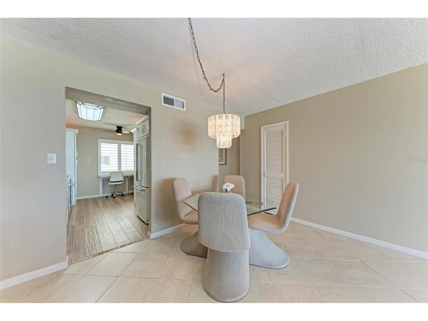 5200 Gulf Drive #302 Holmes Beach FL 34217 - GULF OF MEXICO A4677566 image21