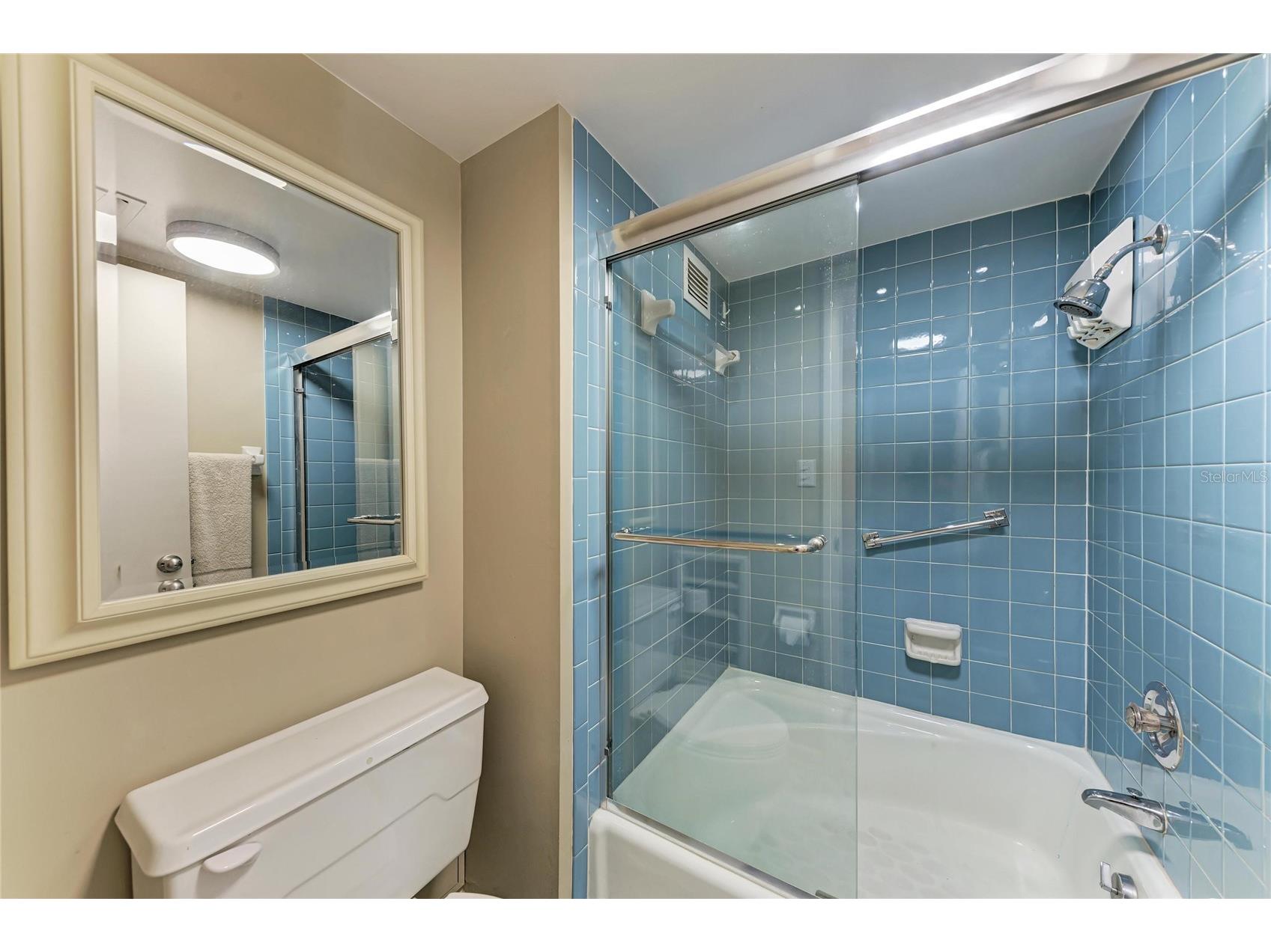5200 Gulf Drive #302 Holmes Beach FL 34217 - GULF OF MEXICO A4677566 image29