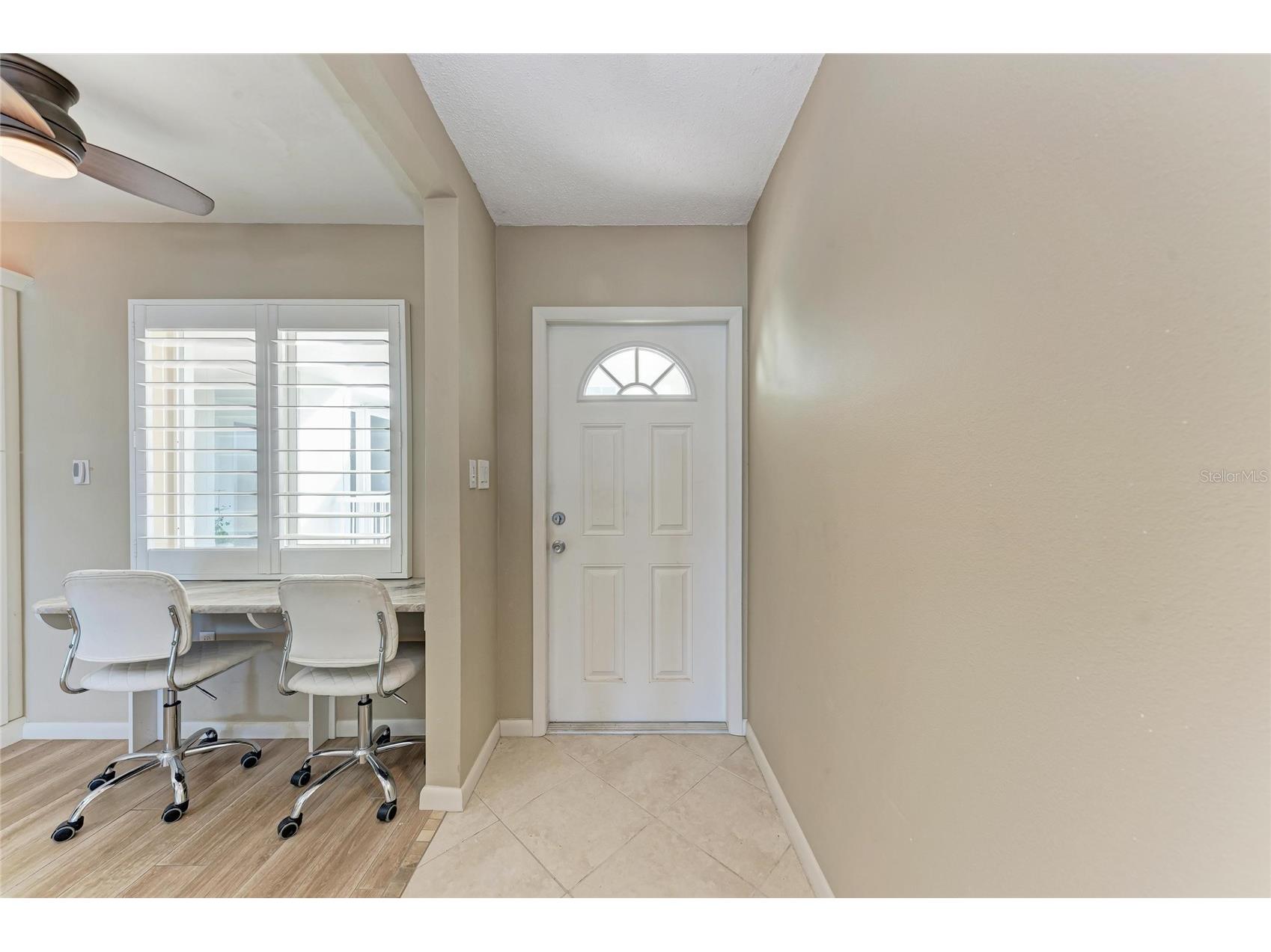 5200 Gulf Drive #302 Holmes Beach FL 34217 - GULF OF MEXICO A4677566 image8