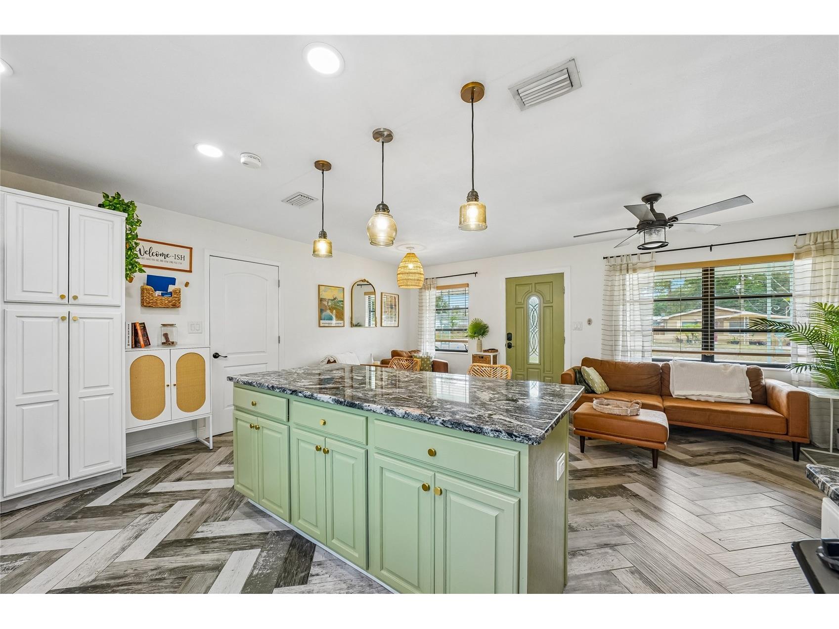 5201 11th Avenue N Saint Petersburg FL 33710 TB8509597 image11